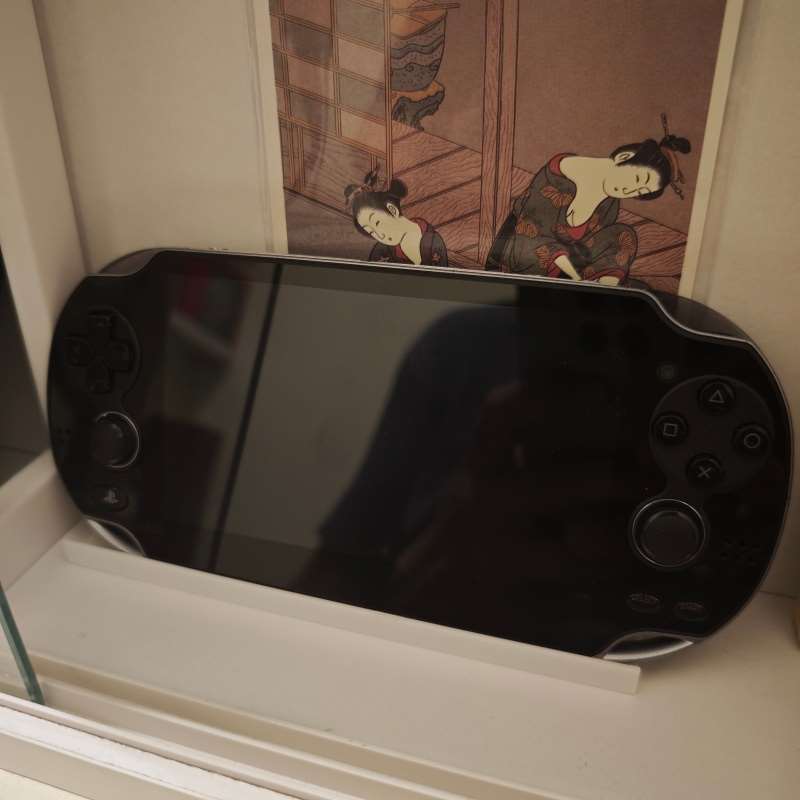 Przenośny stojak na konsolę do – Gaming Console Stand recenzja i cena